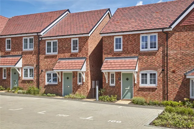 Coronation Avenue, Cuffley, EN6, photo 1
