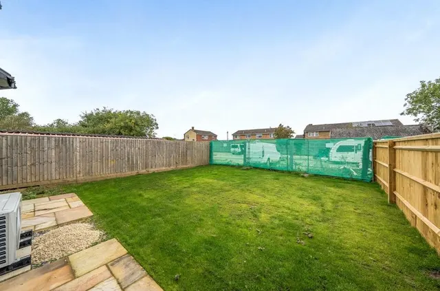 Milestone Road, Carterton, OX18, photo 2