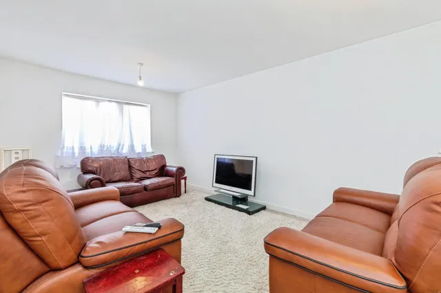 Cherry Orchard Drive, Rainham, ME8, photo 3