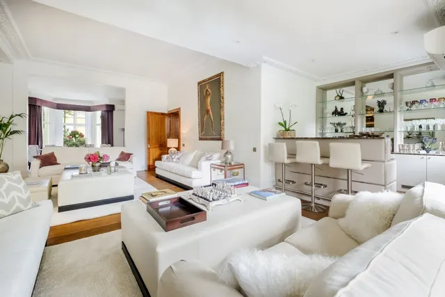 Photo 3 — Addison Road London W14