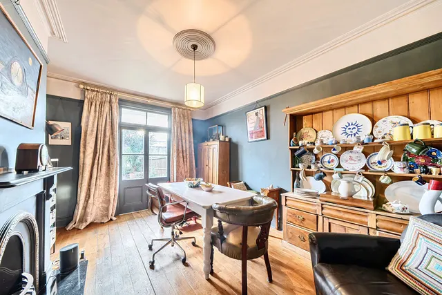 Photo 3 — Shaftesbury Road, Beckenham, Kent, BR3