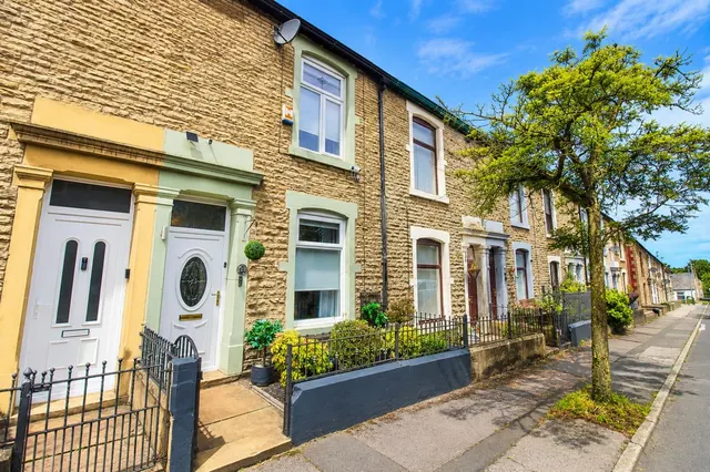 Greenway Street, Darwen, photo 1