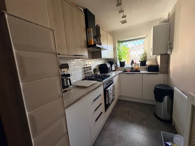 Florence Park, Almondsbury, BS32, photo 3