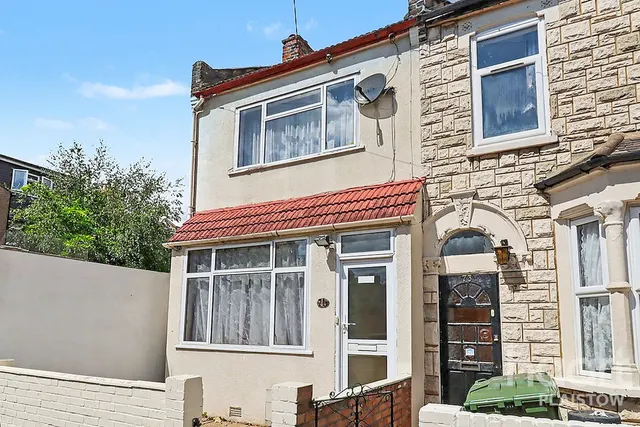 Olive Road, Plaistow, E13, photo 1