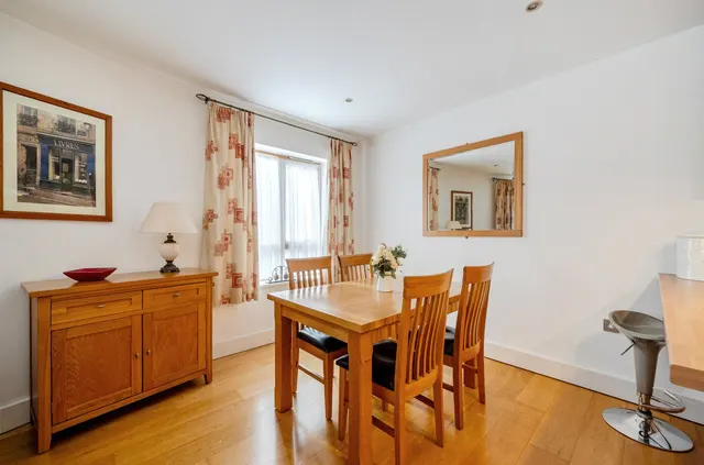 Epsom Road, Guildford, GU1, photo 3