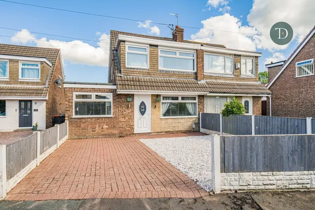 Humber Road, Great Sutton, CH66 2SH, photo 1