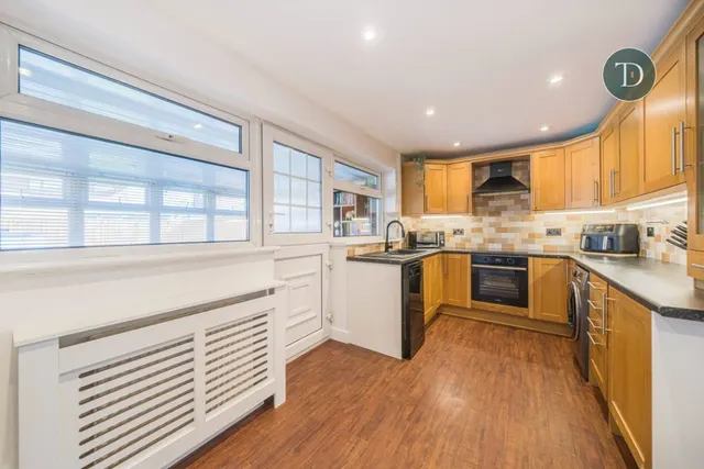 Photo 3 — Humber Road, Great Sutton, CH66 2SH