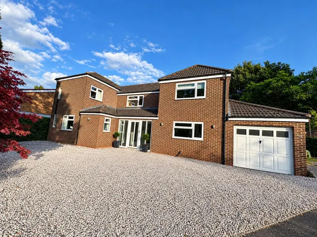Newton Road, Burton-On-Trent, DE15, photo 1