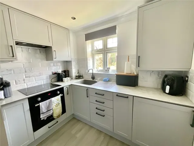 Photo 2 — Stuart Road, Highcliffe, Christchurch, Dorset, BH23