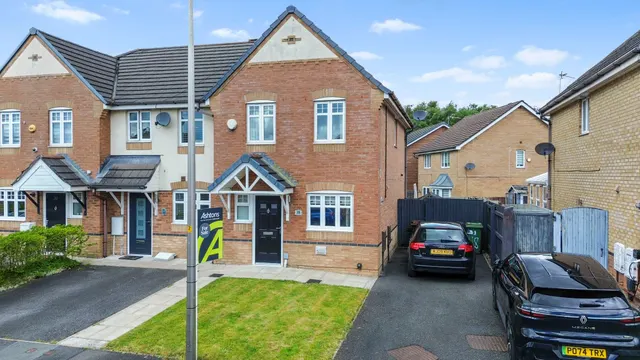 Stuart Close, Platt Bridge, Wigan, Wigan, WN2 5BZ, photo 1