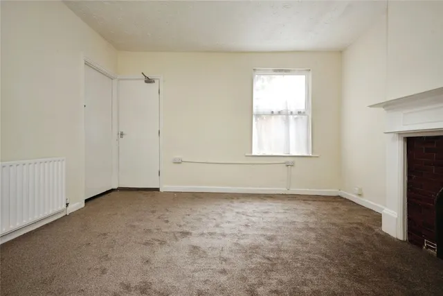 Photo 2 — Cowper Street, Luton, Bedfordshire, LU1