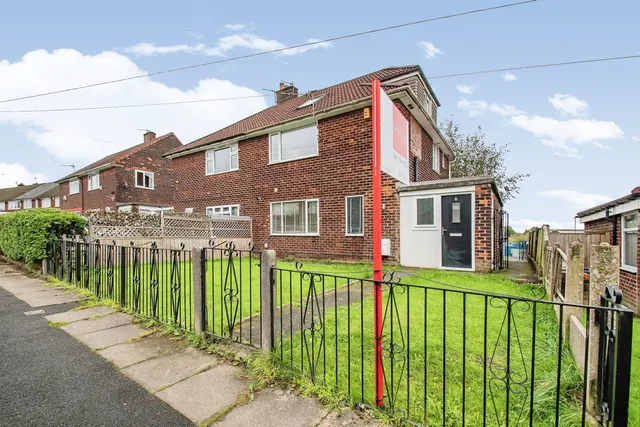 Seedley Avenue, Little Hulton, Manchester, Greater Manchester, M38, photo 1