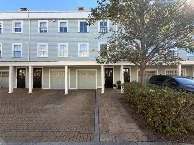 Portland Close, Worcester Park, KT4, photo 2