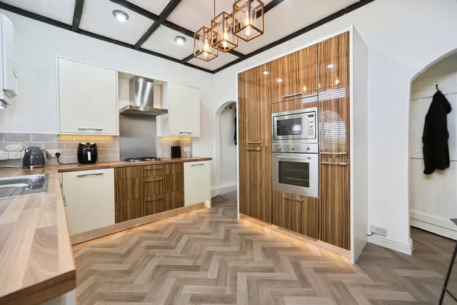 Parkwood Street, Keighley, BD21, photo 2