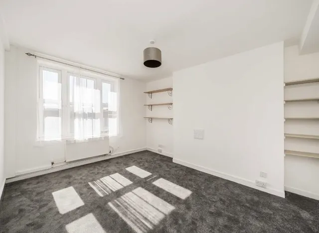 Prince Of Wales Road, Kentish Town, NW5, photo 2