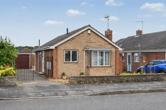 Benington Drive, Wollaton, NG8, photo 1