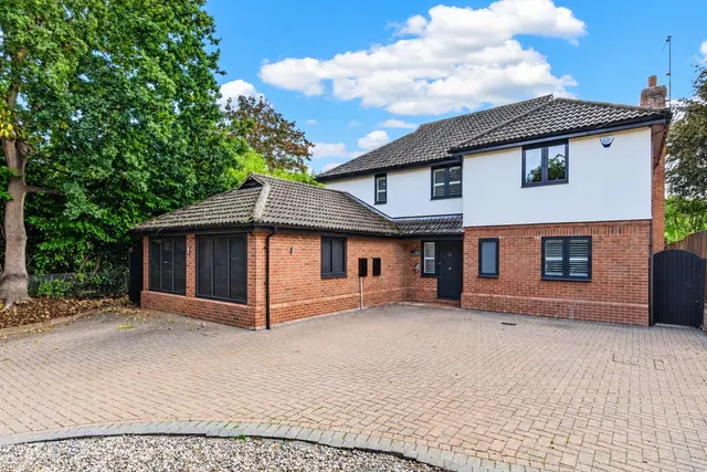 St. Johns Road, Stansted, CM24, photo 1