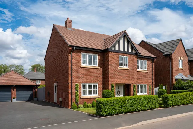 Thompson Way, Streethay, Lichfield, WS13 8GD, photo 1