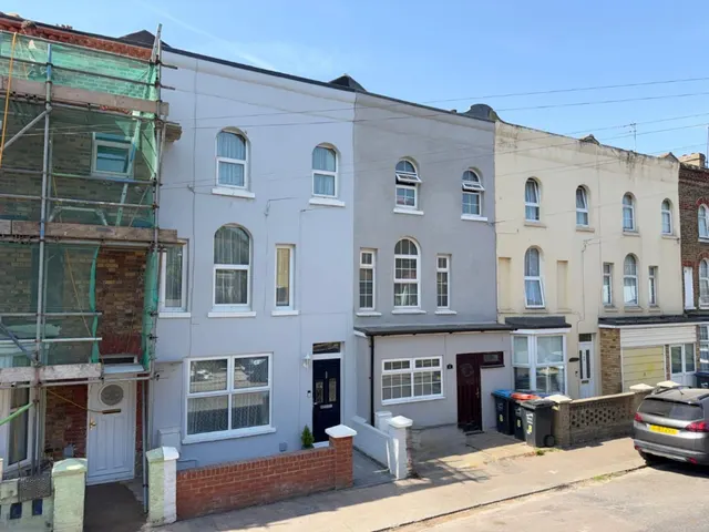 Photo 2 — Leopold Road, Ramsgate, CT11 7JW