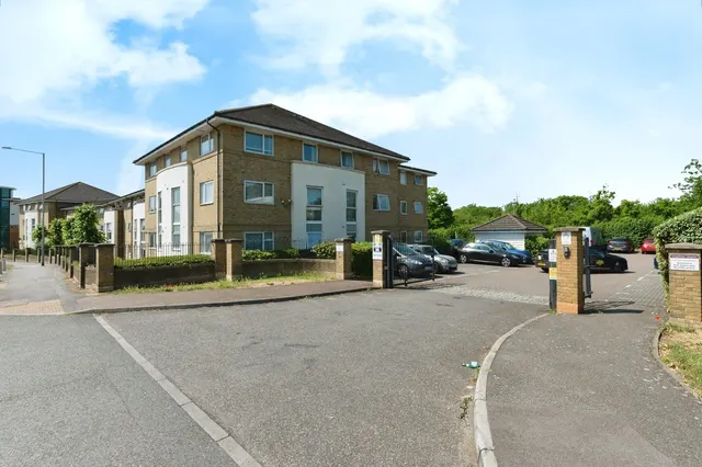 Hogg Lane, Grays, Essex, RM17, photo 1
