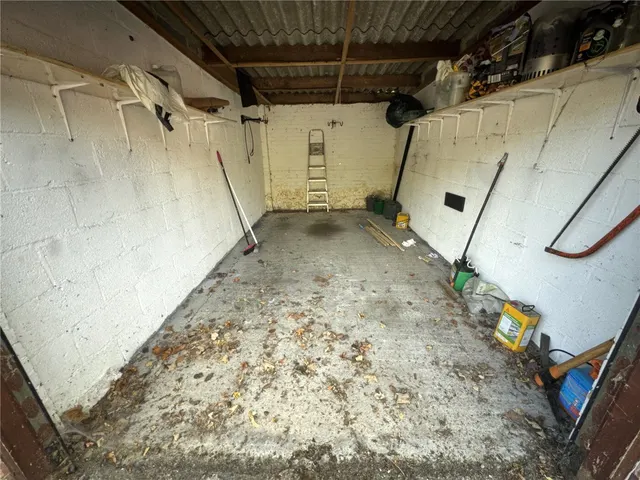 Westleigh Avenue, London, SW15, photo 2