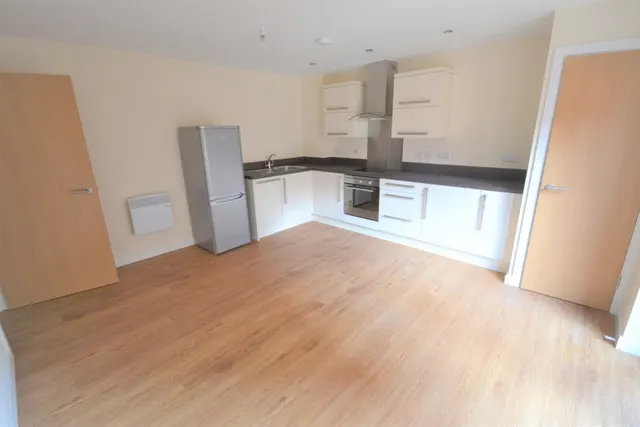 Crecy Court, Lee Circle, LE1, photo 2