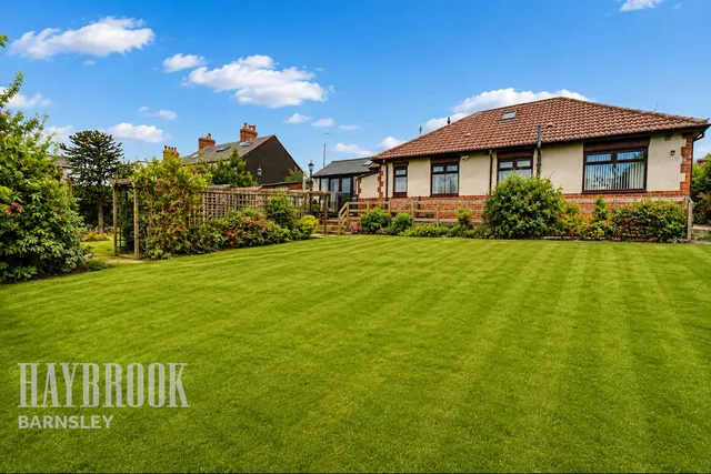 Barnsley Road, Dodworth, photo 2