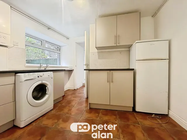 High Street, Pontyclun, CF72, photo 3
