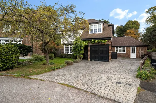 Chislehurst, Kent, photo 1