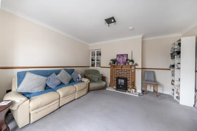 Photo 2 — Norcot Road, Tilehurst, Reading