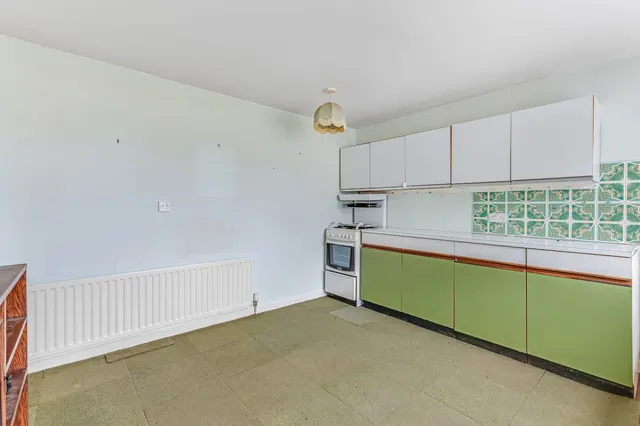 Hauxley Court, Ilkley, LS29, photo 2