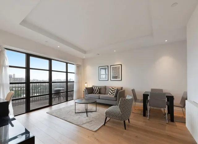 Lyell Street, Canary Wharf, E14, photo 2