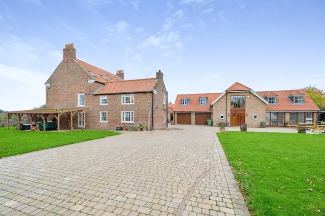 Heddon Grove, Stockton-On-Tees, TS17, photo 2