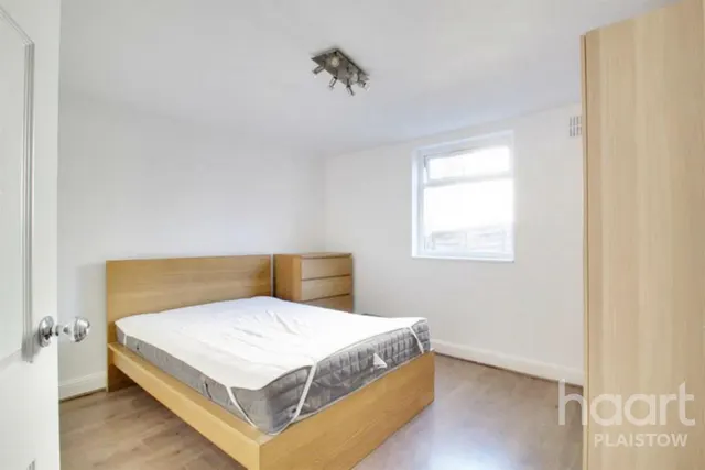 Balaam Street, Plaistow, E13, photo 3