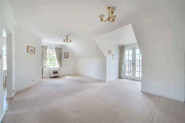 Castle Village, Berkhamsted, photo 2