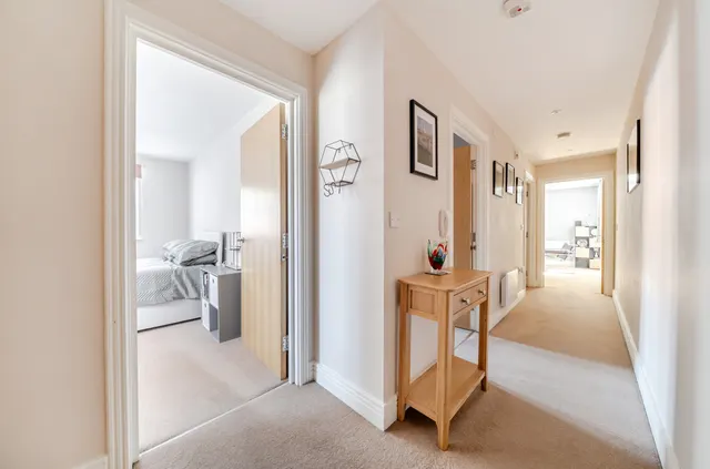 Consort Mews, Knowle, PO17, photo 2