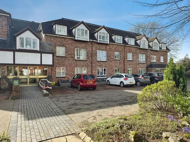 Victoria Road, Wilmslow, Cheshire, SK9, photo 1