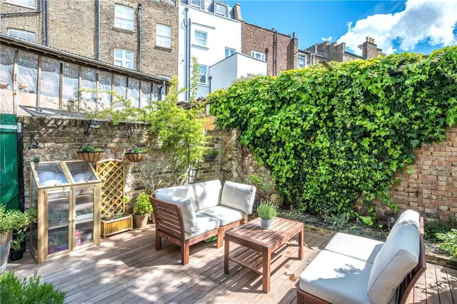 Photo 3 — Offord Road, London, N1 1EB
