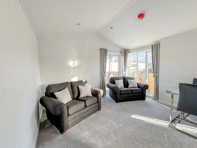 Photo 3 — Weybridge Park Estate Weybridge Road, Addlestone KT15 2RF