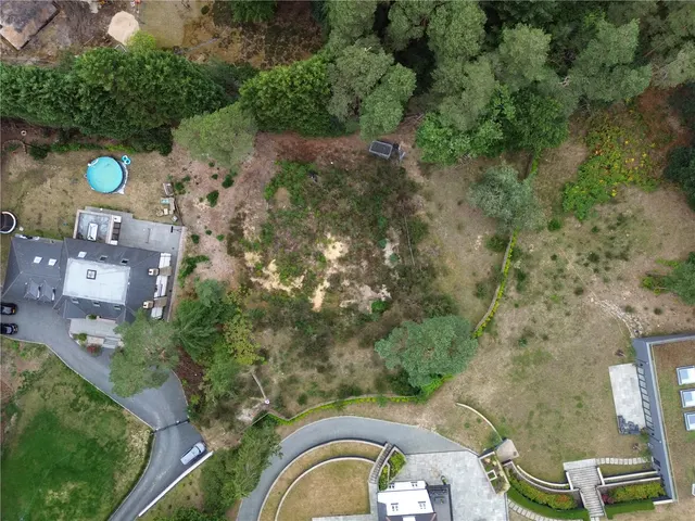 Frensham Road, Lower Bourne, GU10, photo 3