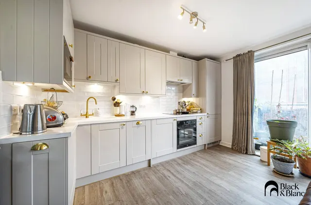 Addiscombe Grove, Croydon, CR0, photo 1