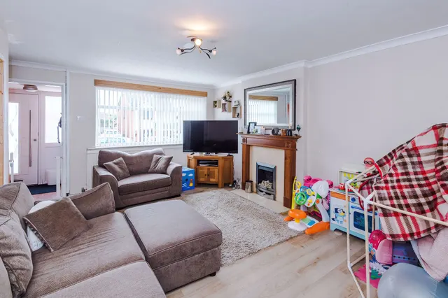 Photo 2 — Platt Lane, Wigan, Wigan, WN1 3YA