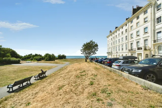 Photo 2 — Adelaide Crescent, Hove