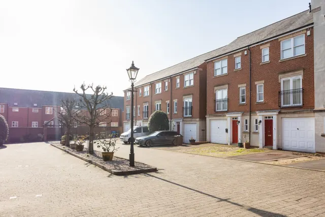 St Nicholas Place, Milford Street, photo 1