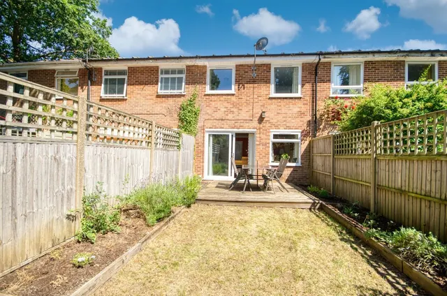 Photo 2 — Fitzroy Close, Southampton, SO16 7LW