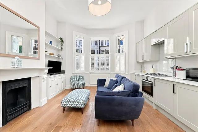 Comeragh Road, London, W14, photo 3