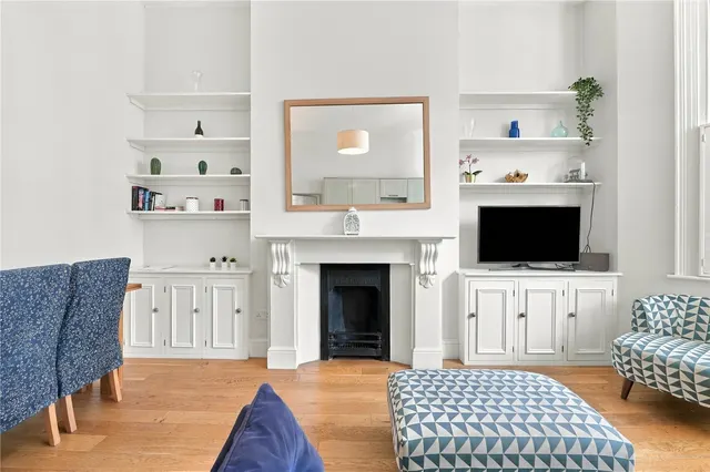 Comeragh Road, London, W14, photo 2