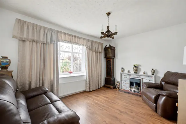 Parkside Avenue, Long Eaton, NG10, photo 2