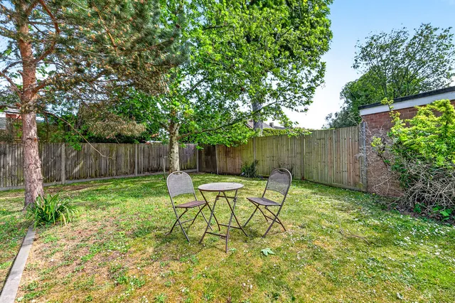 Photo 2 — The Green, Shepperton TW17 8QZ