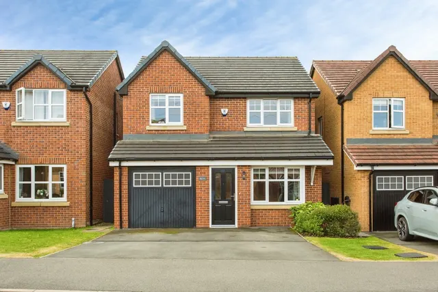 Grasmere Avenue, Farington, PR25, photo 1